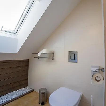 Precedens Pensión 2*