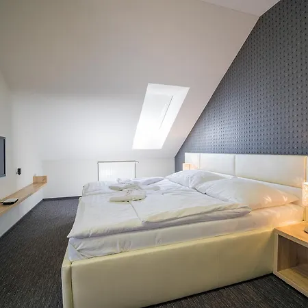 Precedens Pensión Trebisov