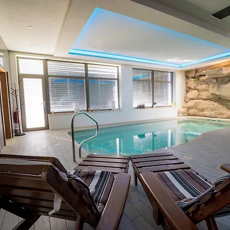 Precedens Tőketerebes